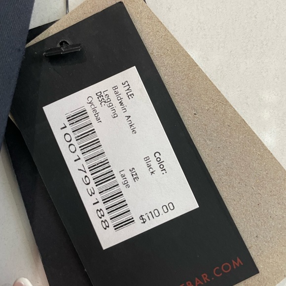 Cyclebar leggings - Picture 2 of 3